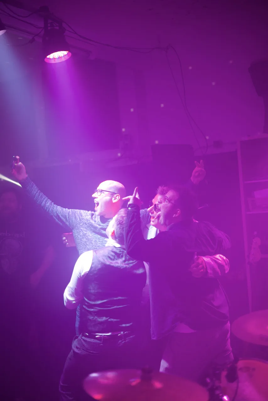 Kaumwalzer Live
